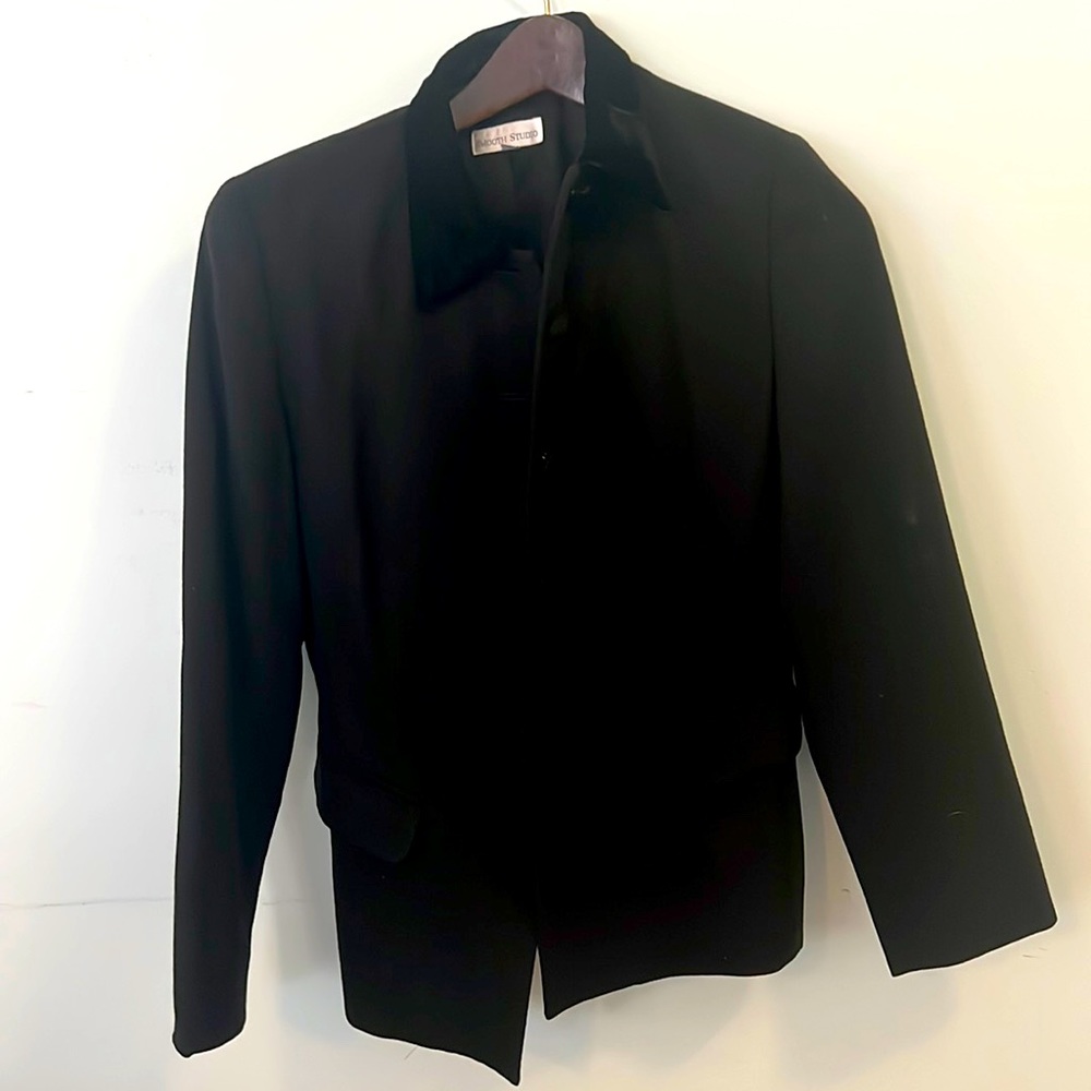 Blazer velvet collar and buttons